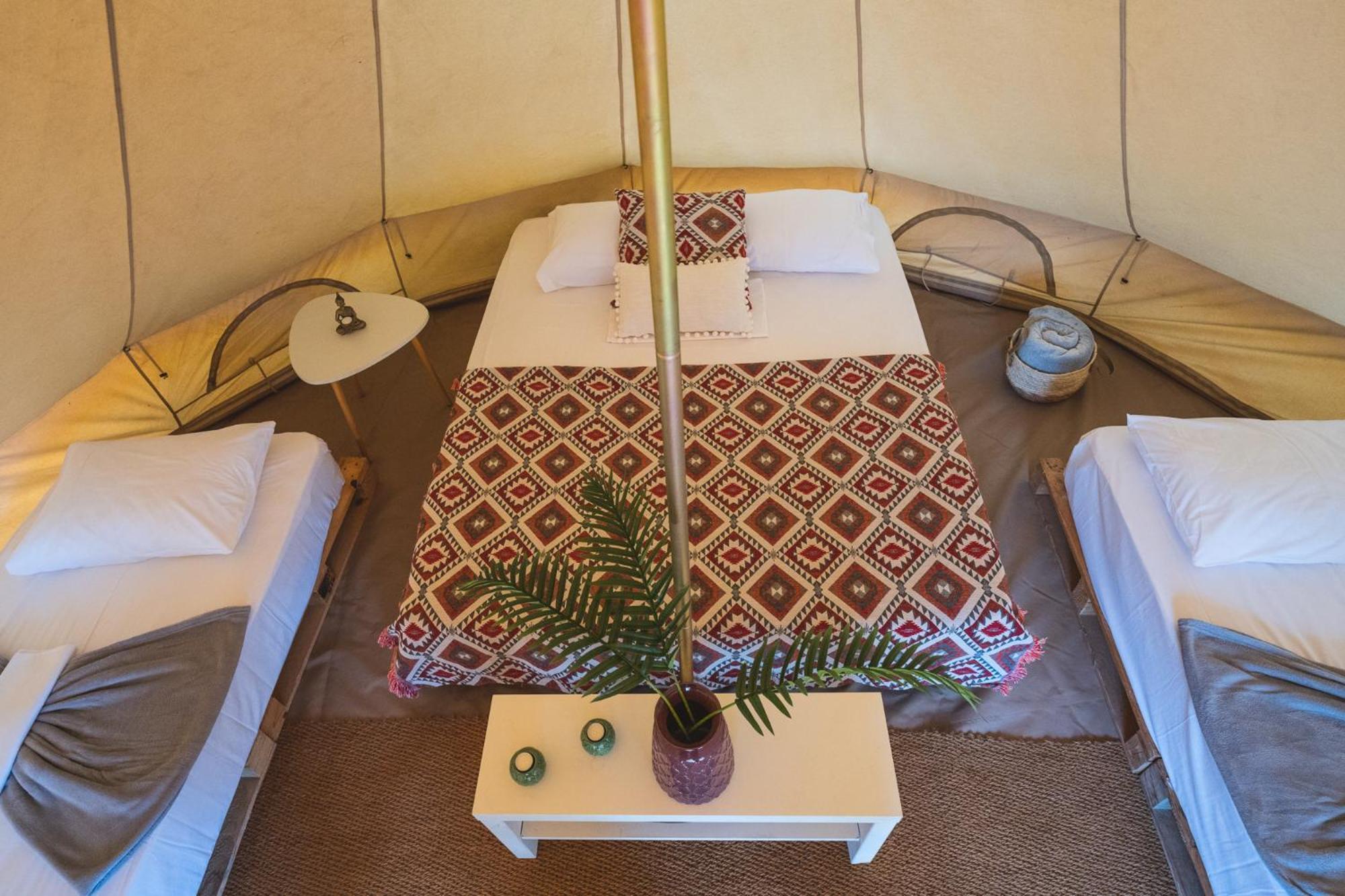 Nisi Glamping 호텔 파랄리아 라콘 객실 사진